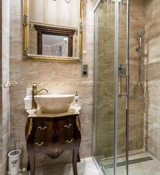 Exclusive Royal Apartments