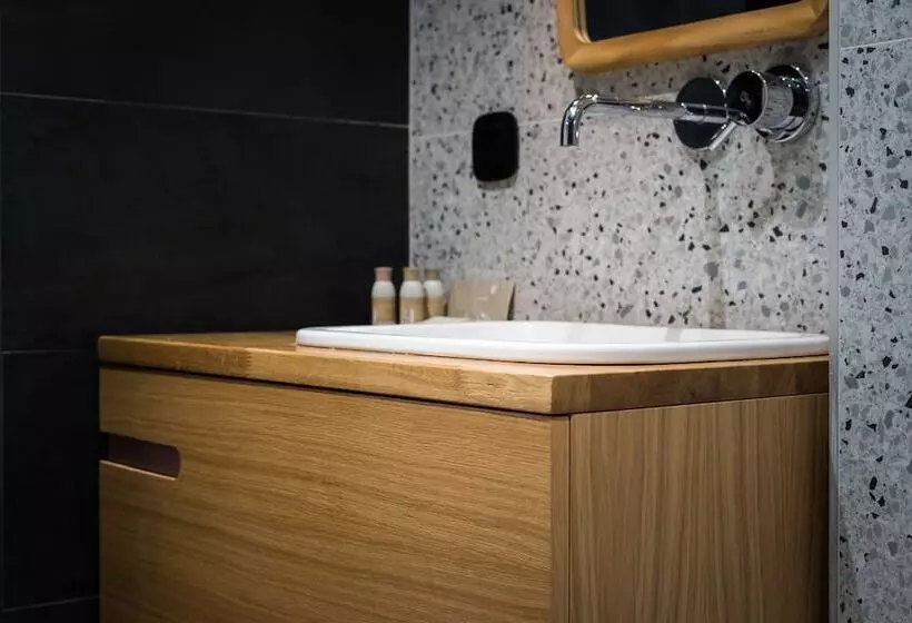 ホテル Allure Central Boutique