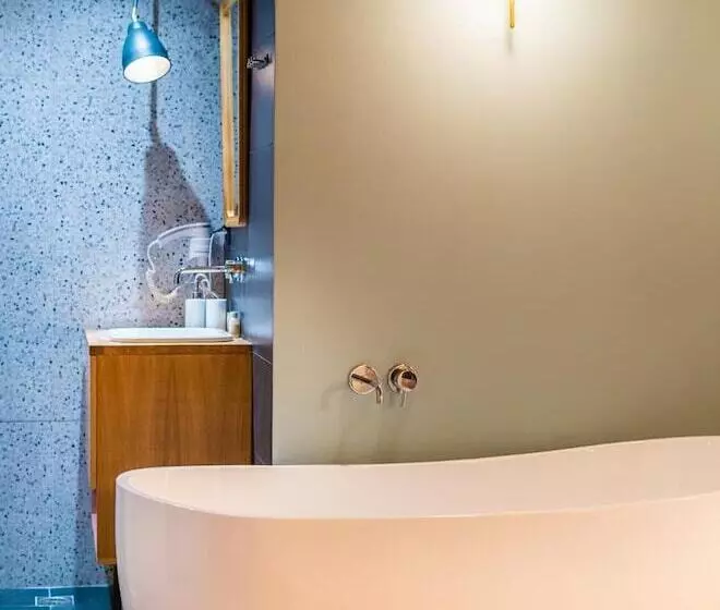 ホテル Allure Central Boutique