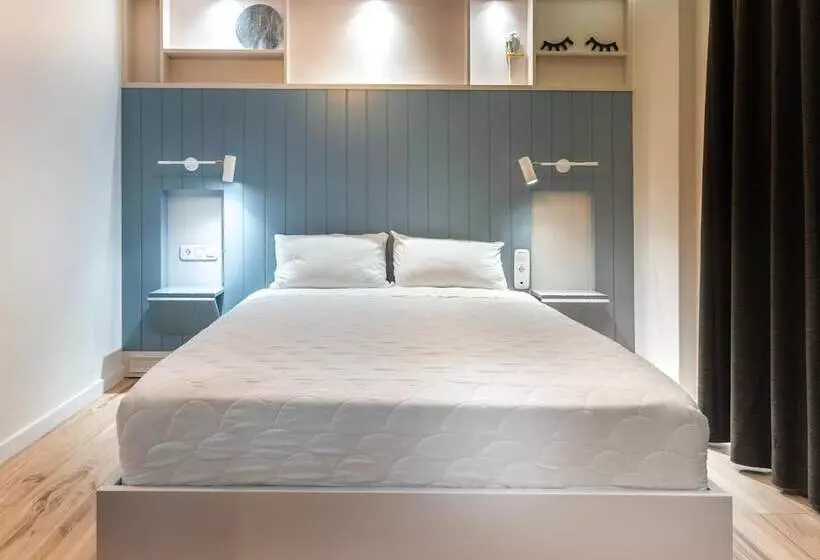 ホテル Allure Central Boutique