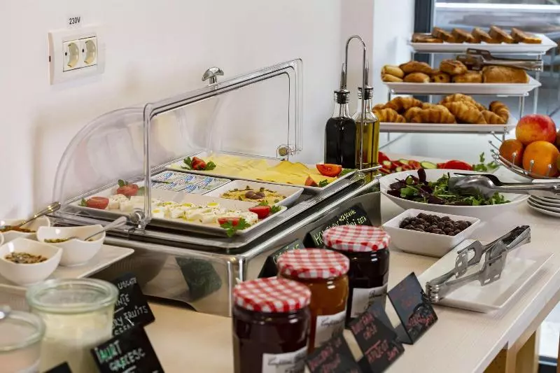 Hotel Bucur Accommodation