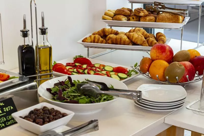 Hotel Bucur Accommodation