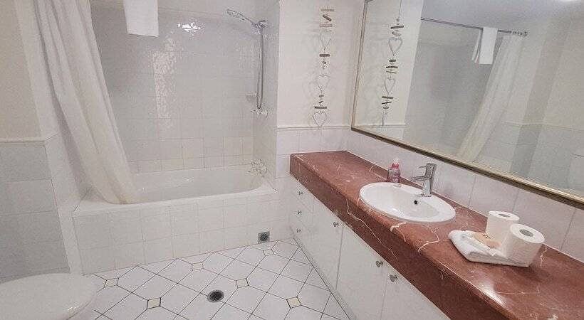 Apr Private Suites Moroc By The Beach