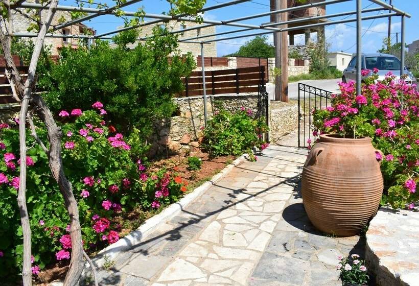 پانسیون Eirini's Stone House