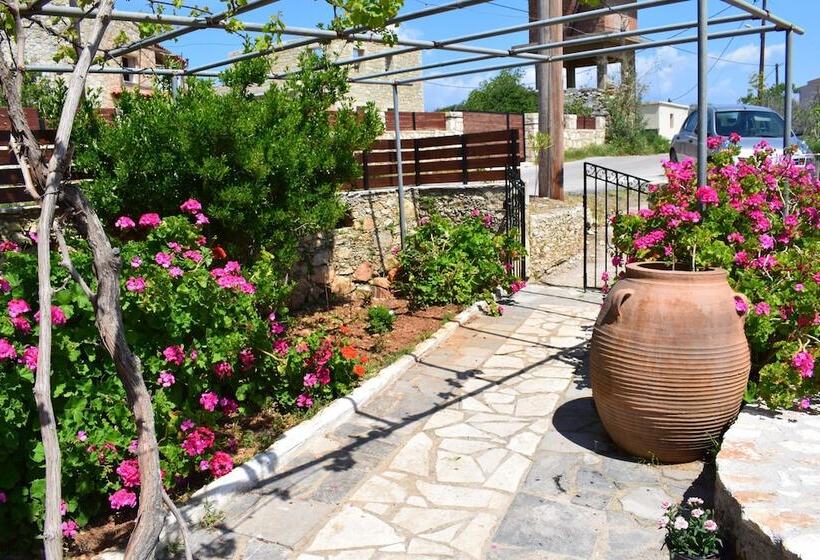 پانسیون Eirini's Stone House