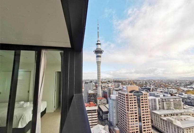 Seaview Penthouse With Free Parking