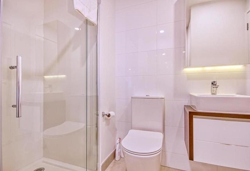 Seaview Penthouse With Free Parking