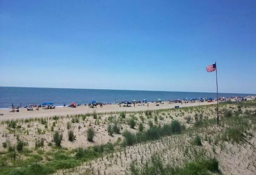 Adams Ocean Front Resort