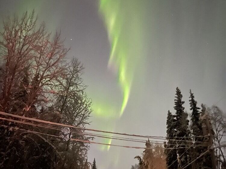 Otel 7 Gables Inn & Suites