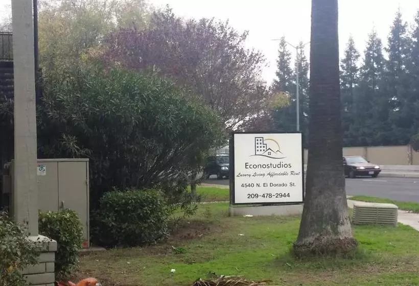 Отель Econostudios