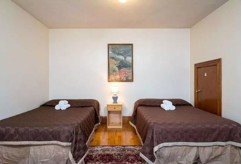 Отель The Farrington Inn