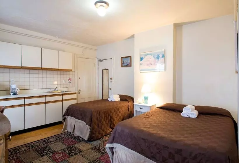 Отель The Farrington Inn