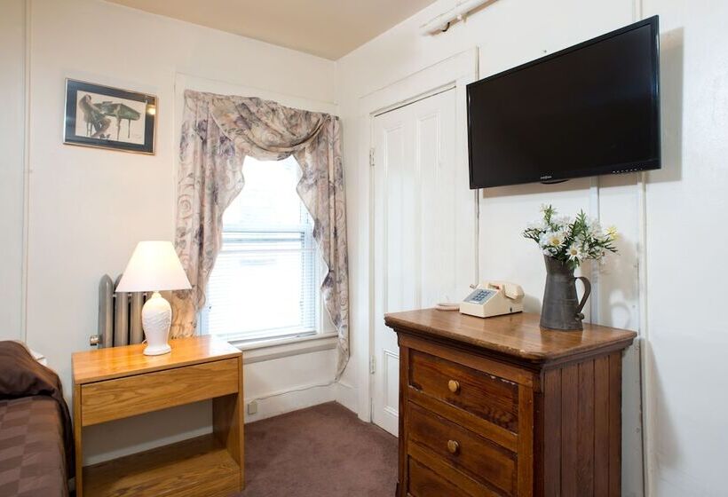 هتل The Farrington Inn