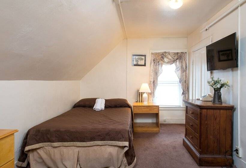 هتل The Farrington Inn