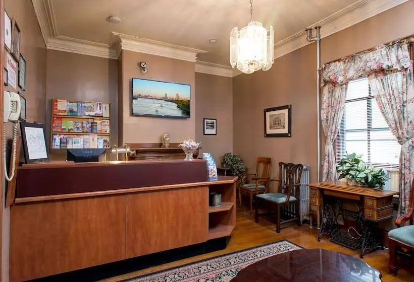 Отель The Farrington Inn