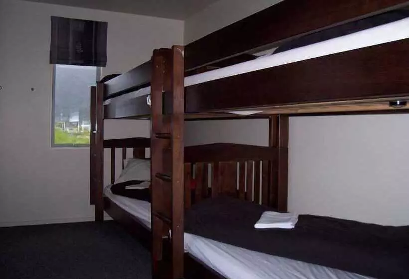 Retkeilymaja Tombstone Motel, Lodge & Backpackers