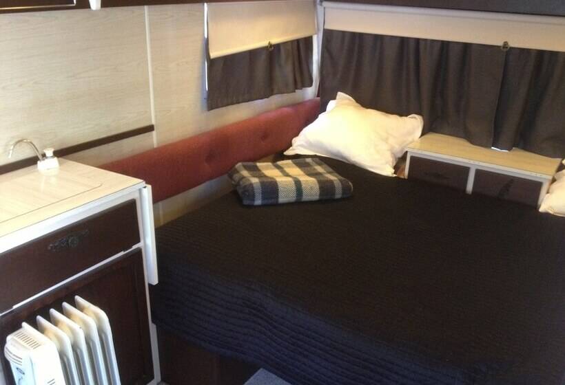 הוסטל Tombstone Motel, Lodge & Backpackers