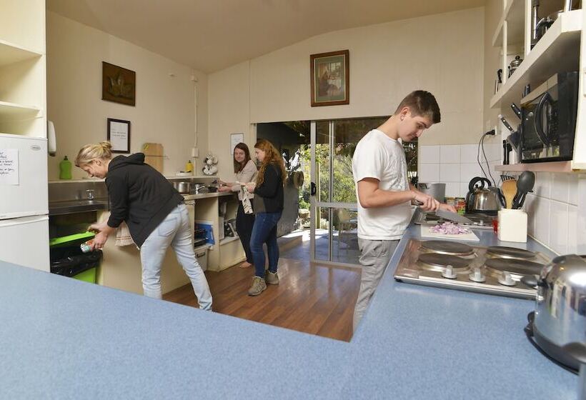 הוסטל Tombstone Motel, Lodge & Backpackers