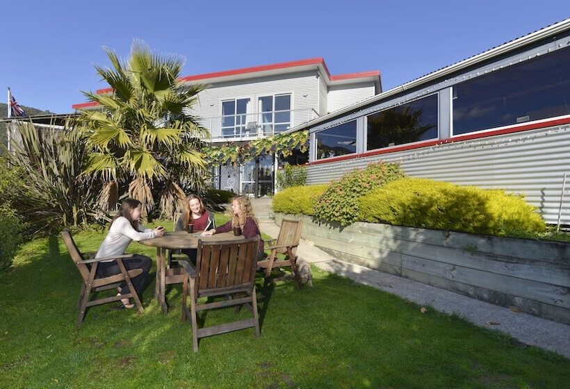 הוסטל Tombstone Motel, Lodge & Backpackers