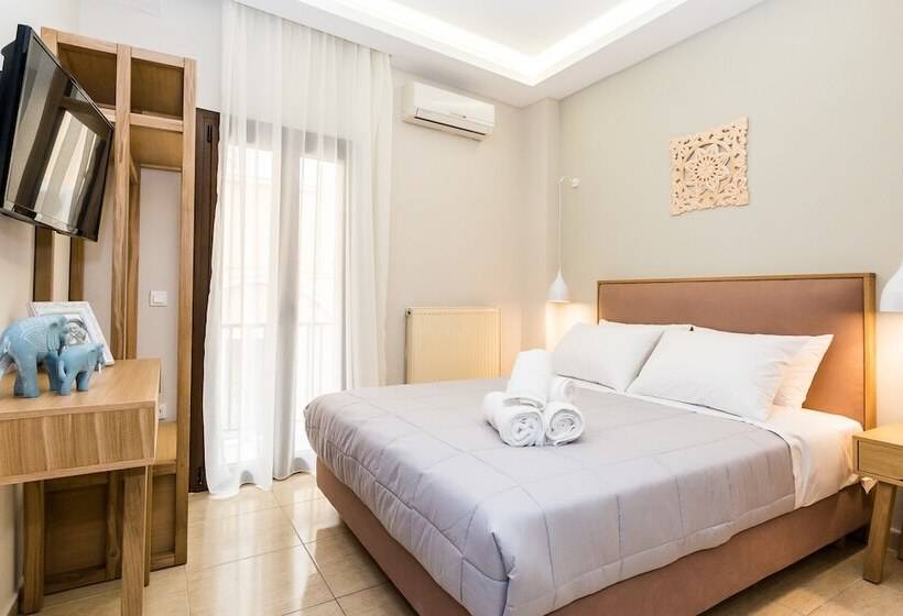 Alektor Studios & Apartments