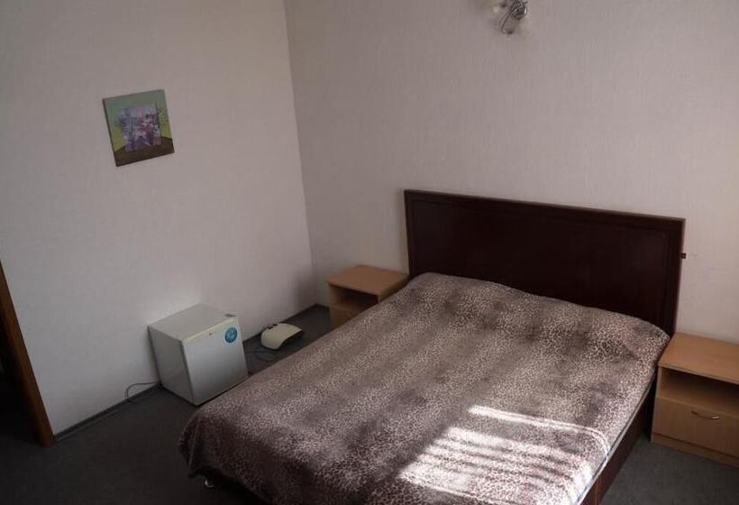 تختخواب و صبحانه гостиница сапсан