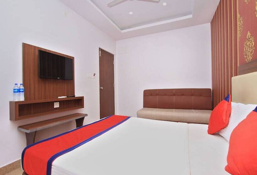 Hotel B S International