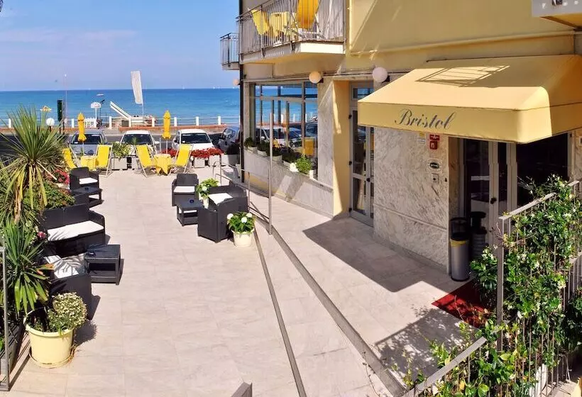 هتل Bristol