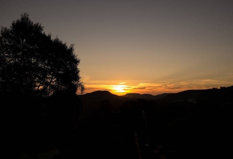 هتل Pousada La Vista