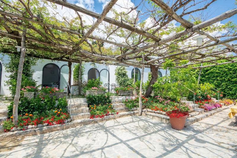 Отель Villa Amore