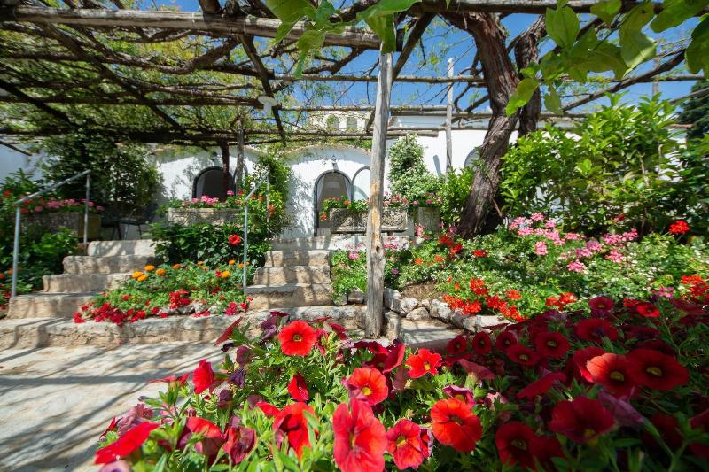 Отель Villa Amore