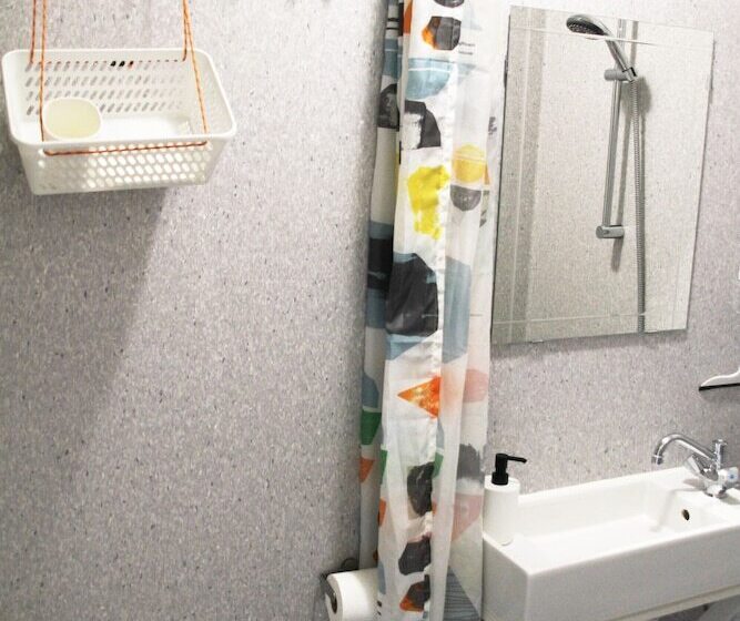 Pensão Hine Bakke Bed And Breakfast