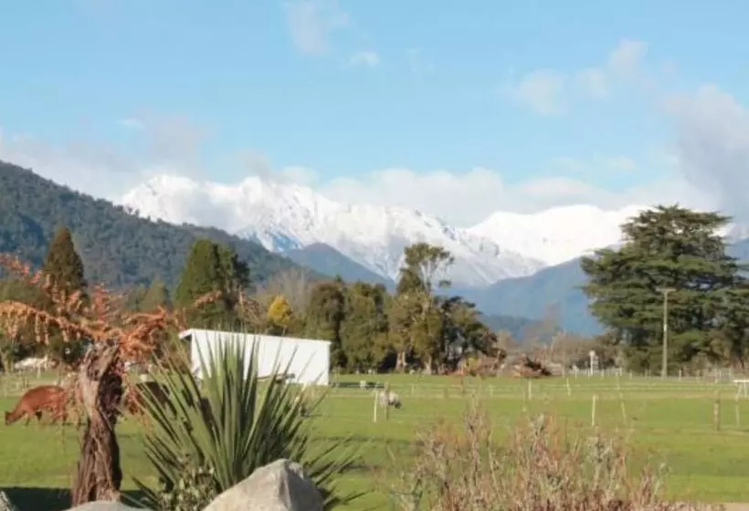 Majatalo Kokatahi Valley Country Inn