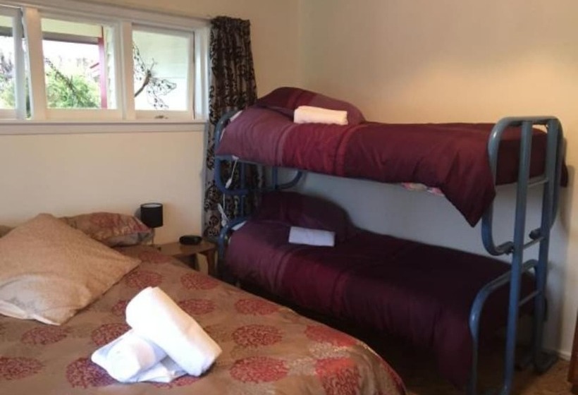 פנסיון Kokatahi Valley Country Inn