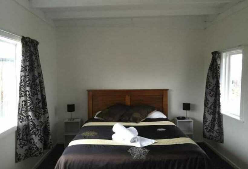 פנסיון Kokatahi Valley Country Inn