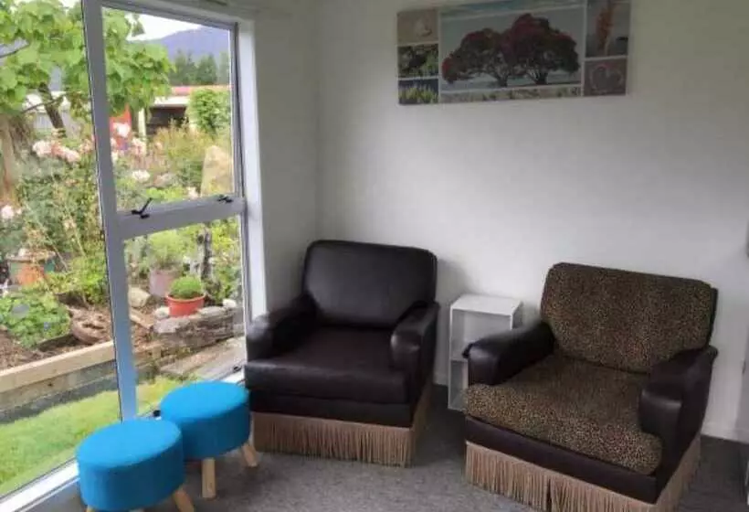 Majatalo Kokatahi Valley Country Inn