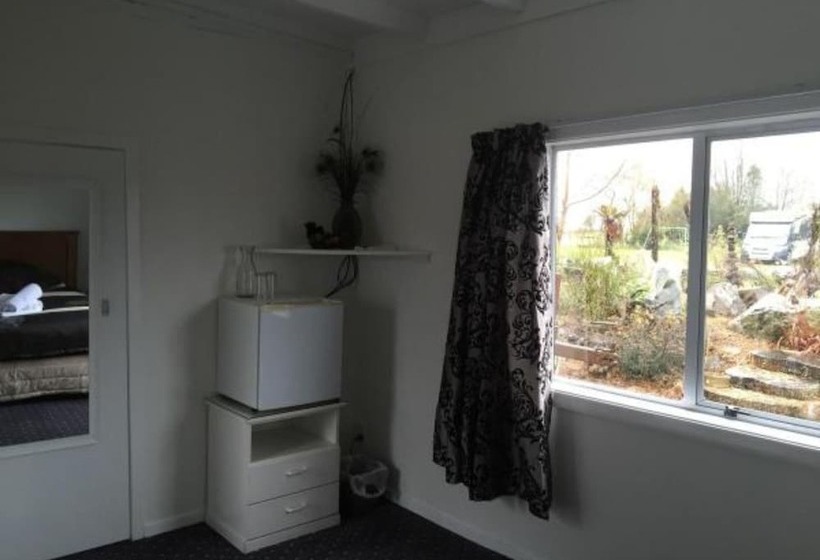 פנסיון Kokatahi Valley Country Inn