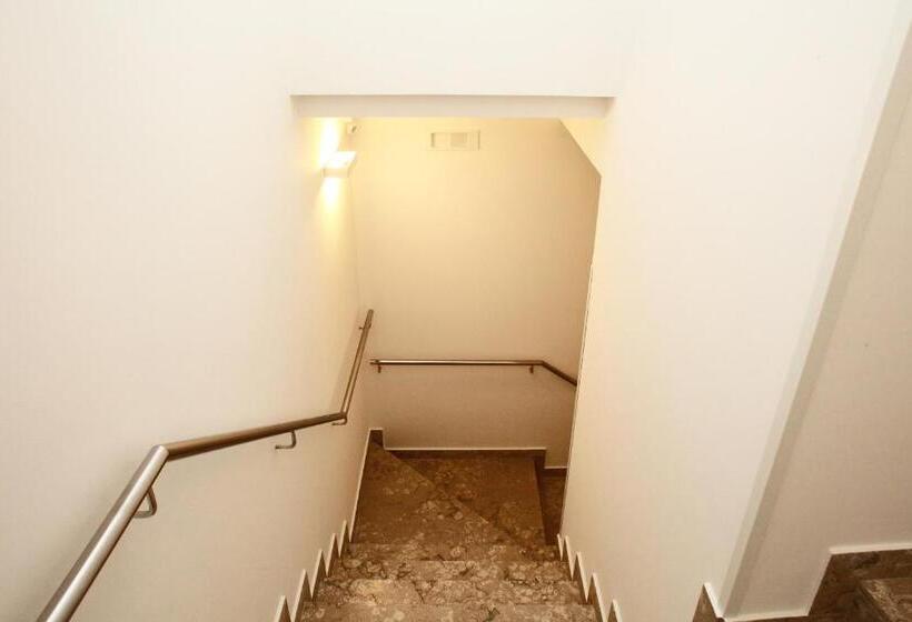 بنسيون La Nicchia Smart