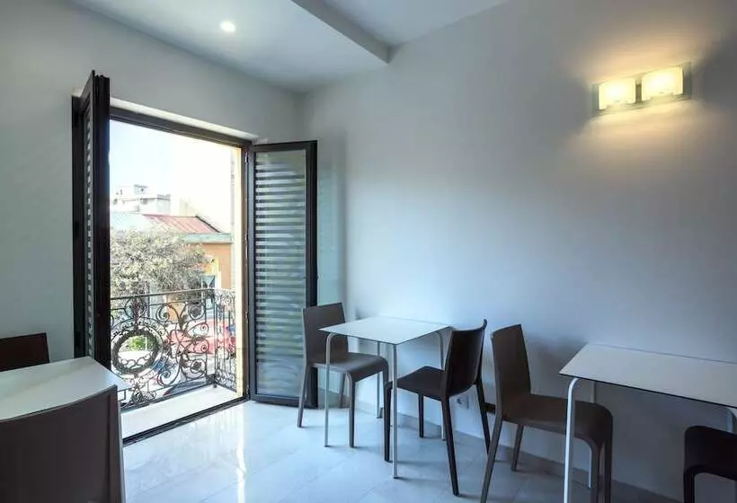 پانسیون Th Collection Rooms