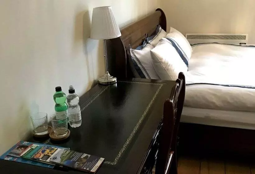 ペンション Violet Lodge