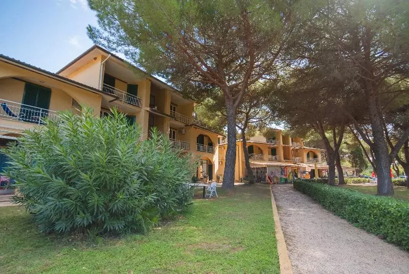 Residence Golfo Della Lacona