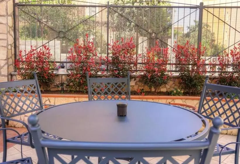 Aamiaismajoitus (B&B) Little Rock Guest House