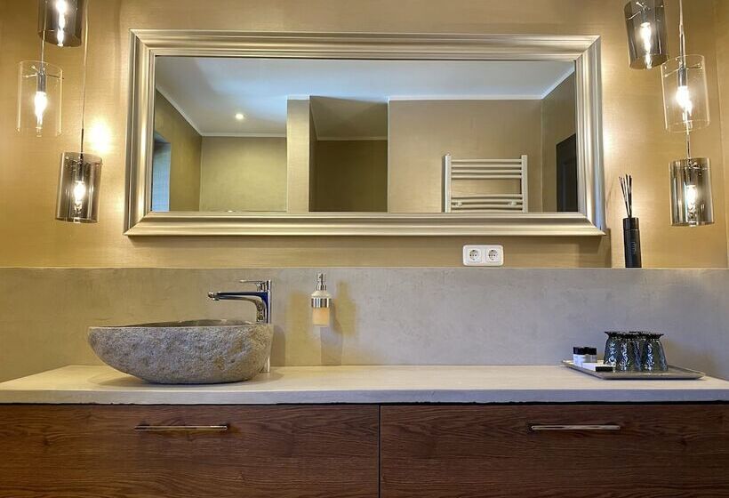 هتل Country Suites By Verdino Living