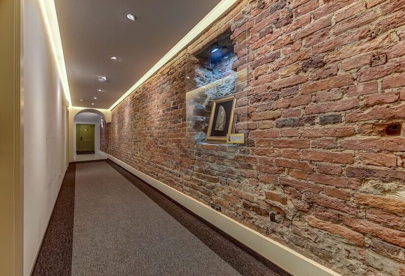 호텔 Paul Apartments   Boutique