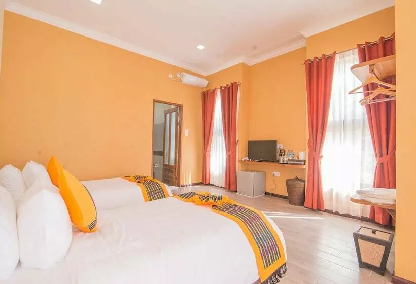 هتل Royal Airstrip