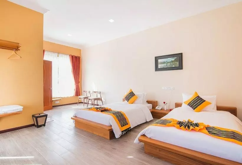 هتل Royal Airstrip