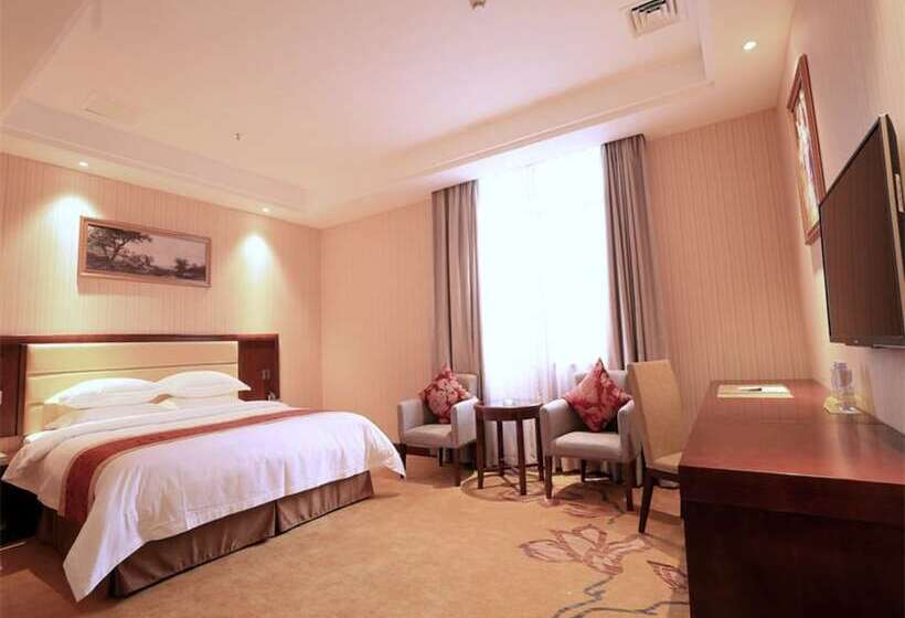 Vienna Hotel Shenzhen Gongming Bus Station