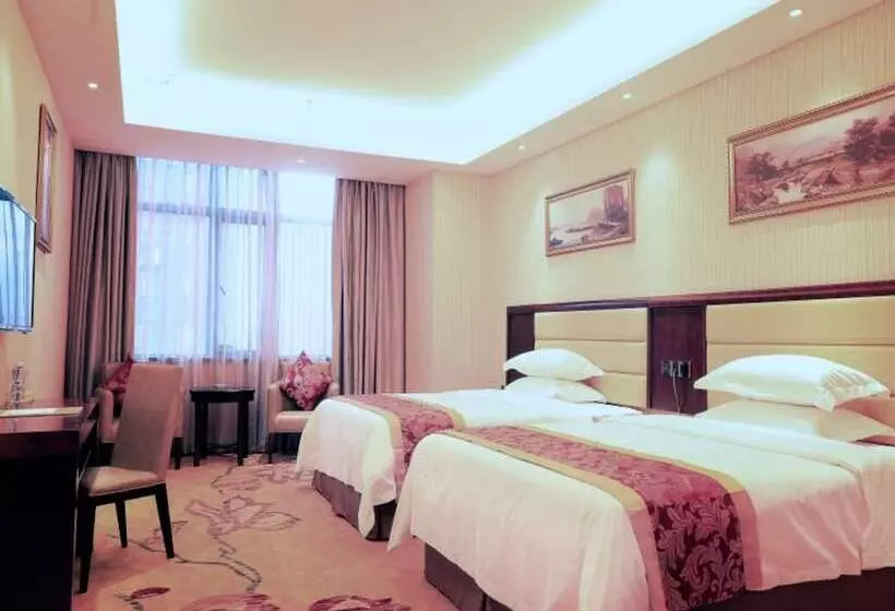 Vienna Hotel Shenzhen Gongming Bus Station