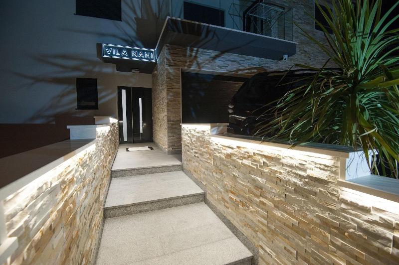 بنسيون Villa Nani