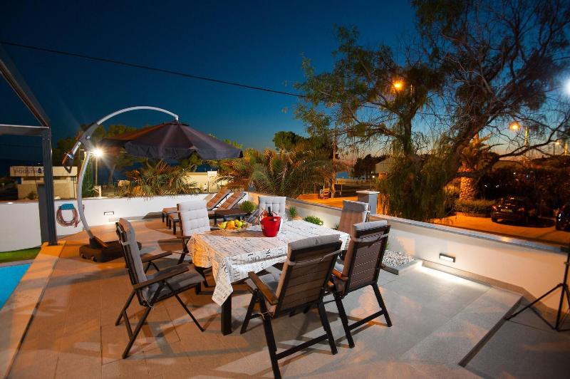 بنسيون Villa Nani