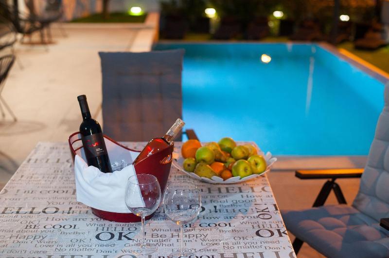 بنسيون Villa Nani